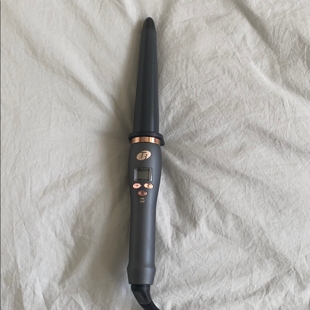 T3 curling iron